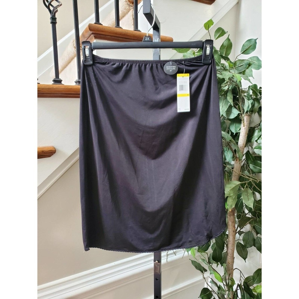 Jones New York Women's Silky Touch 23 Anti-Cling Knee Length Half Slip